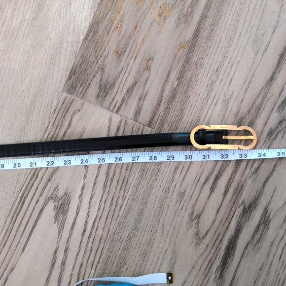 Salvatore Ferragamo patent leather belt, gold buckle, Small - Picture 7 of 8